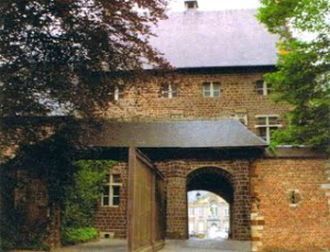 Apprendre le néerlandais, cours intensifs pour ingénieurs, cadres et autres universitaires à l'abbaye d'Averbode